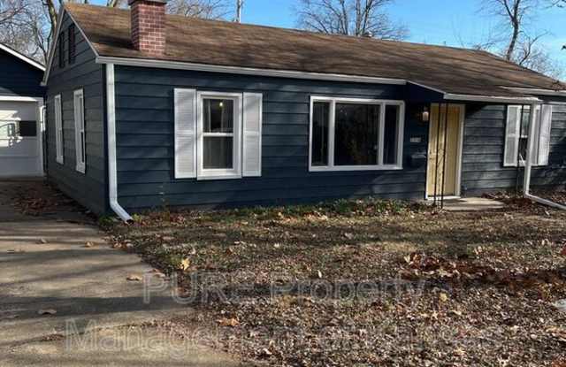 2316 SW Eveningside Drive - 2316 Southwest Eveningside Drive, Topeka, KS 66614