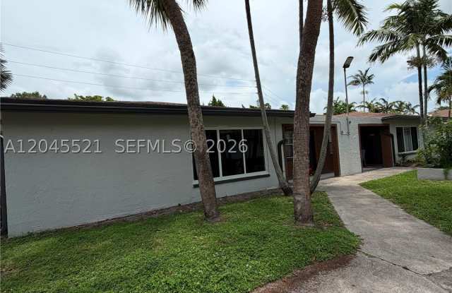 2557 NW 60TH TER Gallery 1