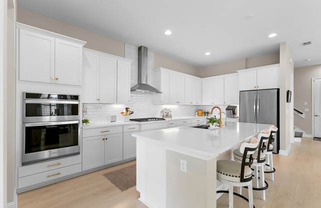 Your Chance to Live the Beachwalk Lifestyle! Gallery 4