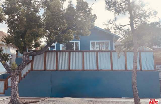 1806 Effie St photos photos