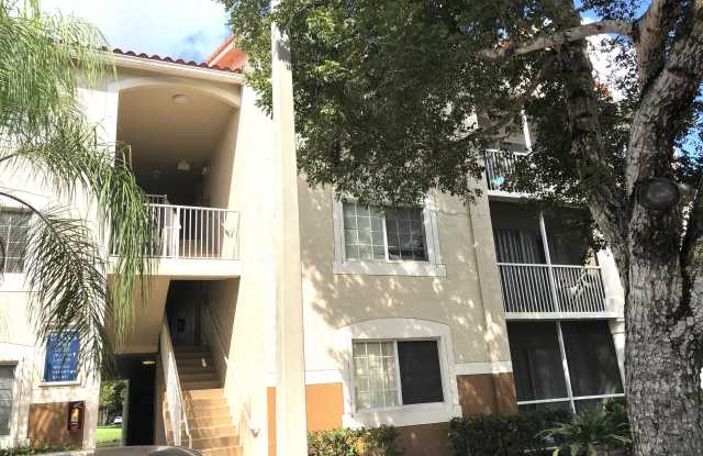 8865 Okeechobee Boulevard Gallery 4