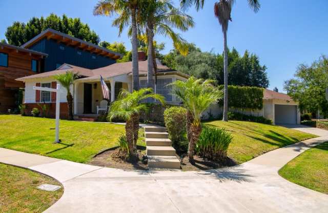 7601 Flight Ave - 7601 Flight Avenue, Los Angeles, CA 90045