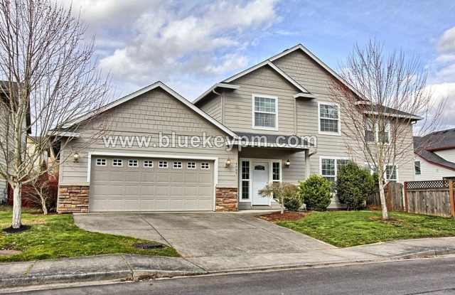 4 Bed, 2.5 Bath Home in Hazel Dell with Easy Access to I-5 and Padden Pkwy photos photos