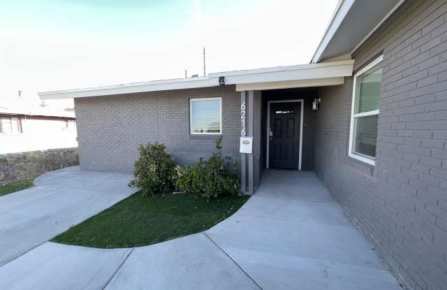 6216 Fiesta Drive Gallery 3