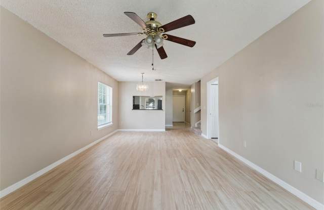 1192 N FAIRWAY Drive Gallery 3