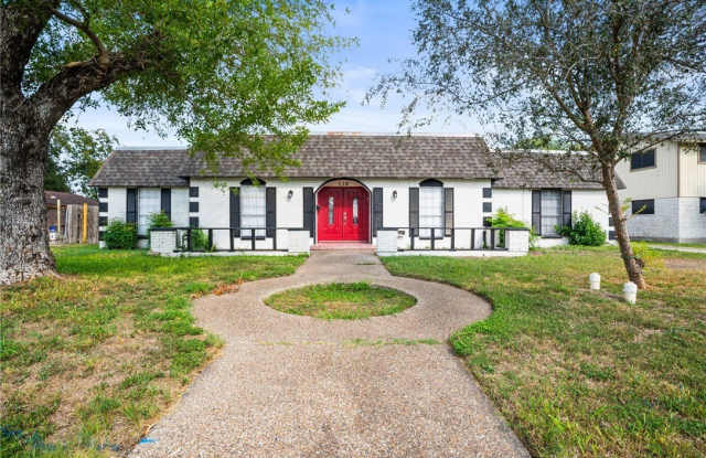 110 N University Boulevard - 110 University Boulevard, Kingsville, TX 78363