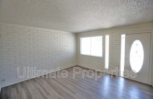 6043 N 71st Ln Gallery 4