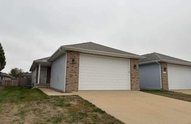 Newly renovated west side duplex with full basement! photos photos