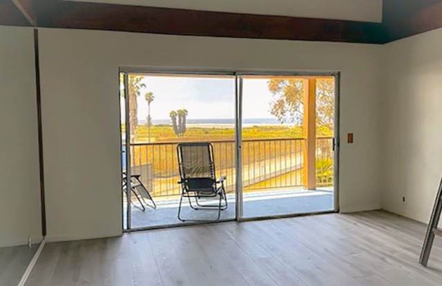 Three minutes from the beach! photos photos