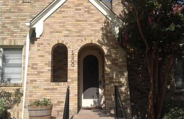 1900 Clover Lane Gallery 3