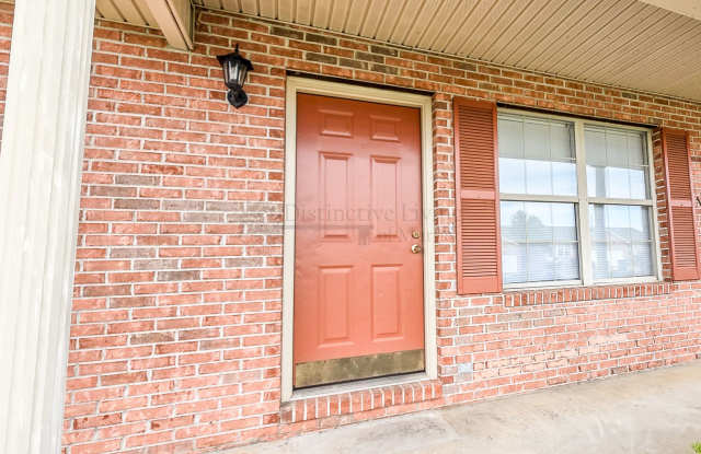 Showings available beginning 8/20/26 - Large 2 bedroom 1 bath duplex Gallery 2