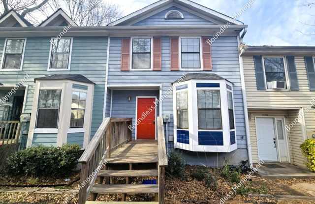 1036 Thornwoode Ln photos photos