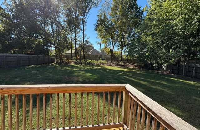 Charming Brick Home in North Jackson! Gallery 3