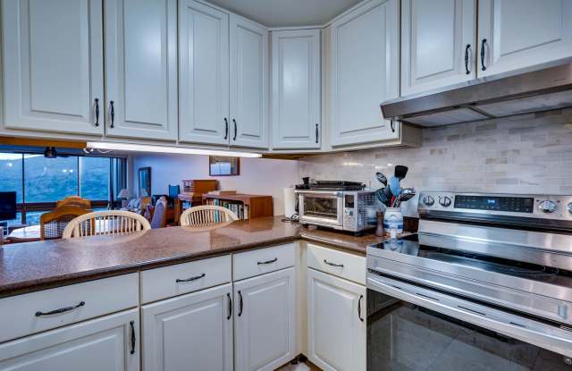 Hawaii Kai Condo with Resort-like Amenities at the Mauna Luan Gallery 4