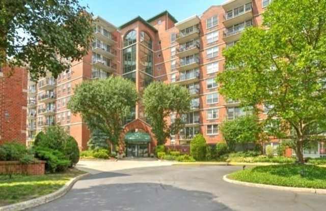 300 Main Street photos photos