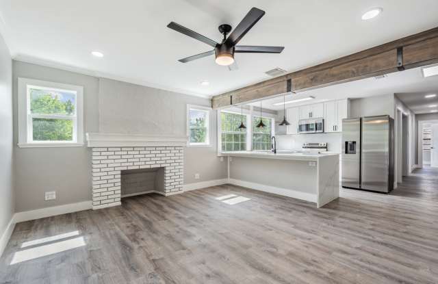 186 22nd Ave N photos photos
