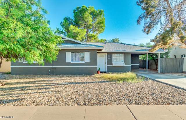 6919 E CHEERY LYNN Road - 6919 East Cheery Lynn Road, Scottsdale, AZ 85251
