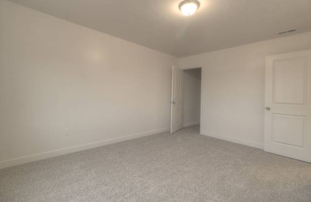 3 Bedroom 2.5 Bathroom Payson Utah Gallery 4
