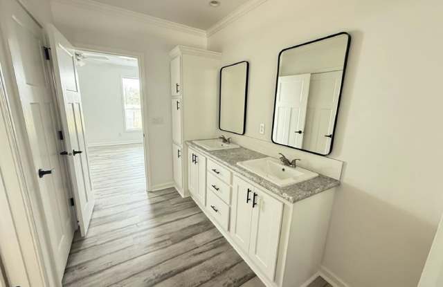 3638 Vine Trail Gallery 3