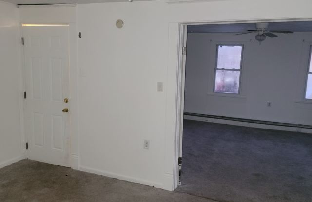 1135 Lloyd Street Gallery 4