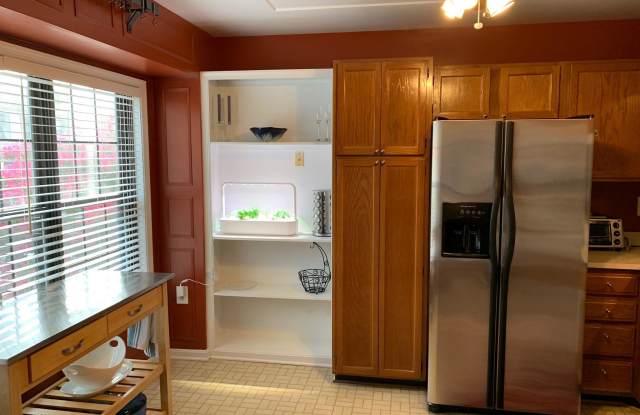 5421 BARRISTER PLACE Gallery 4