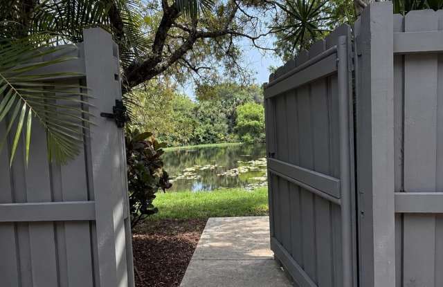 3205 COCOPLUM Circle Gallery 2
