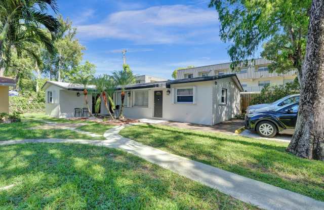 4240 NW 21st Avenue photos photos