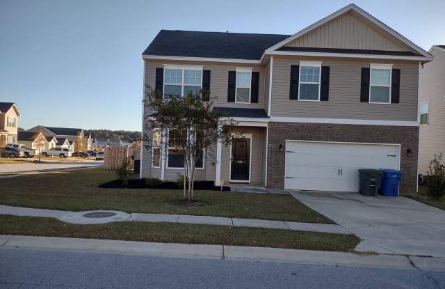 Fabulous Four Bedroom Home in Southeast Columbia! photos photos