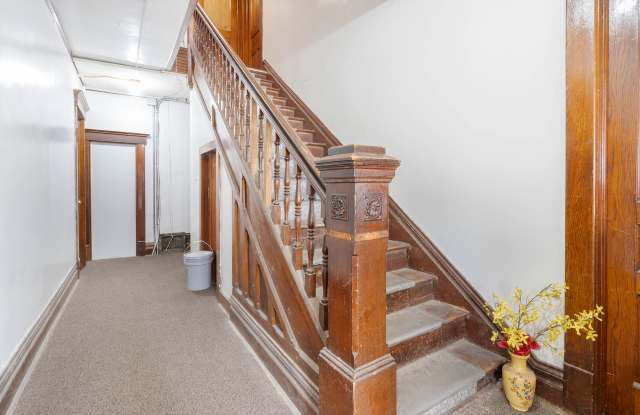 2610 College St - Cedar Falls photos photos