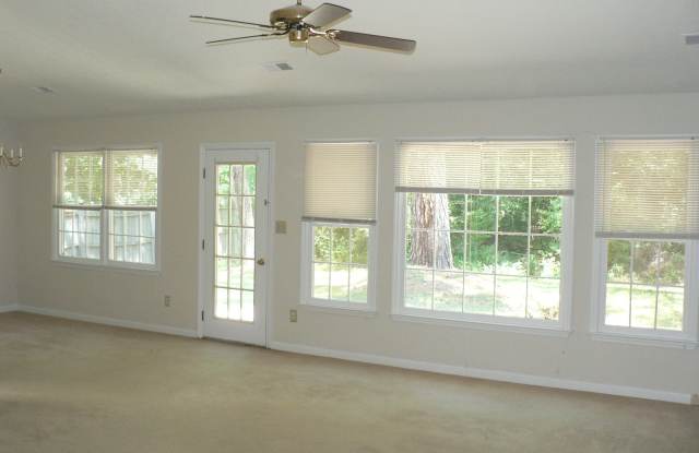 5988 Pattillo Ln Gallery 3