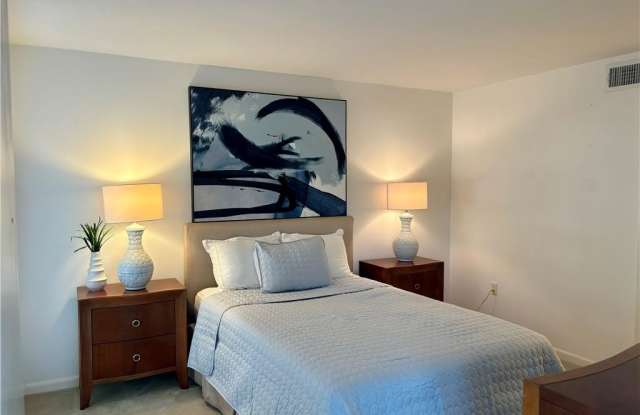 53 High Point - 53 High Point Circle South, Collier County, FL 34103 53 High Point - 53 High Point Circle South, Collier County, FL 34103