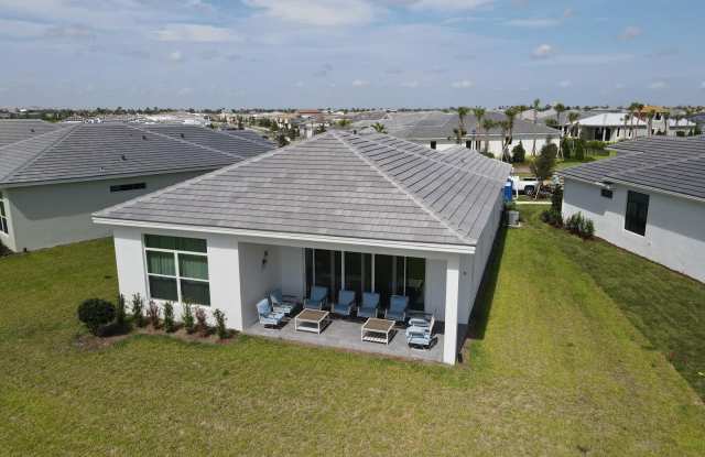 10231 SW Latium Way Gallery 2
