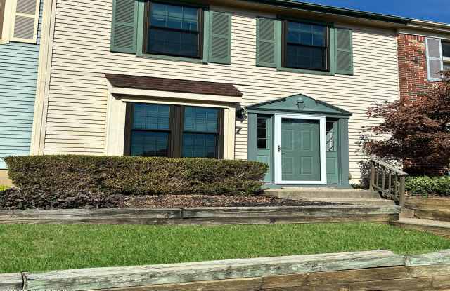 38 Worthington Court unit: 7 photos photos