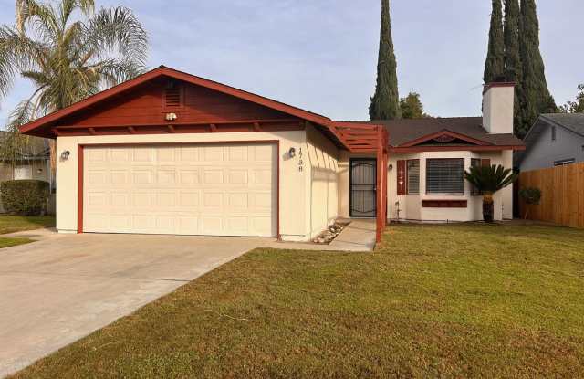 Great home for rent in Visalia! photos photos