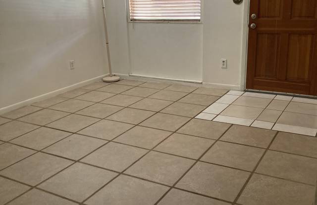 526 Camino Court Gallery 3