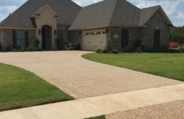 710 Bandera Drive - 710 Bandera Drive, Bossier City, LA 71111