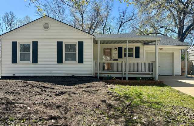 {5221} Updated Prairie Village Ranch + Fenced Yard + One Car Garage photos photos