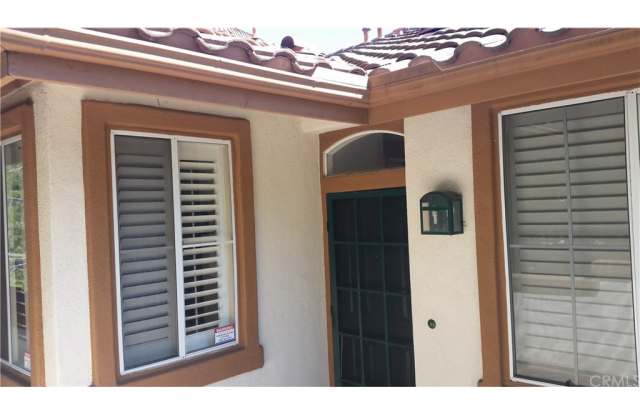 3000 Ladrillo Aisle Gallery 2