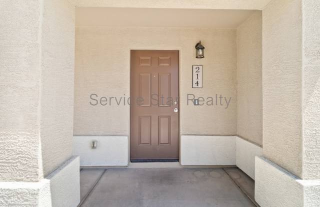 214 W Watson Ct Gallery 3