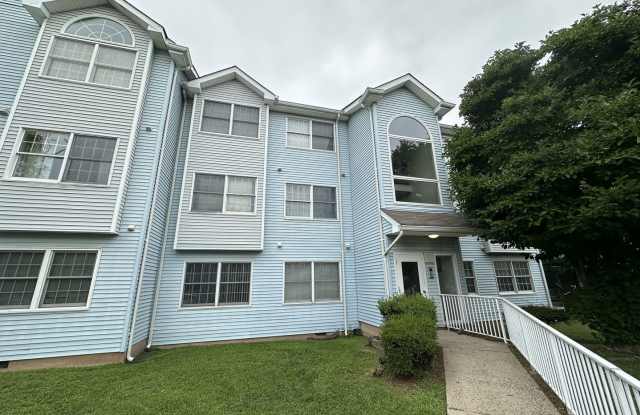 2 bedroom, 1 bathroom - 610 Edpas Road, New Brunswick, NJ 08901