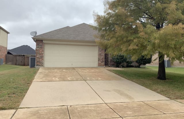 1112 Emerson Dr - 1112 Emerson Dr, Burleson, TX 76028