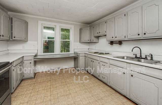 4106 Lexwin Avenue photos photos
