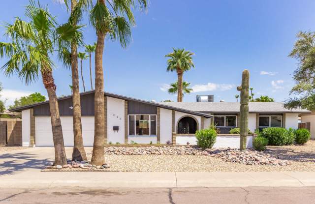 1930 E MAGDALENA Drive Gallery 3