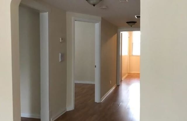 4950 N Harding Gallery 3