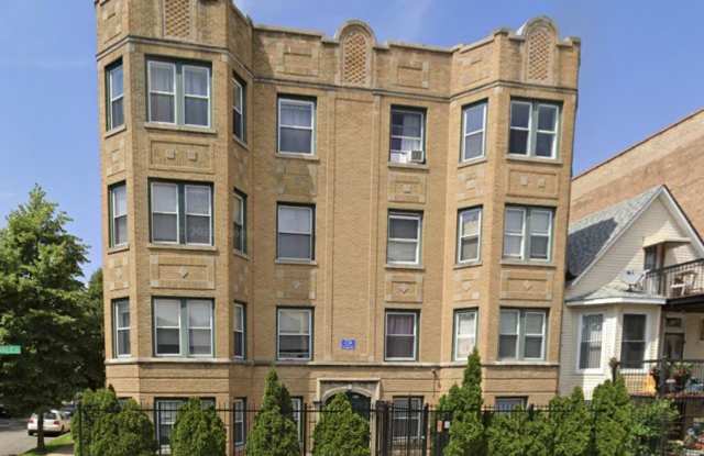 3576 W Lyndale Street photos photos