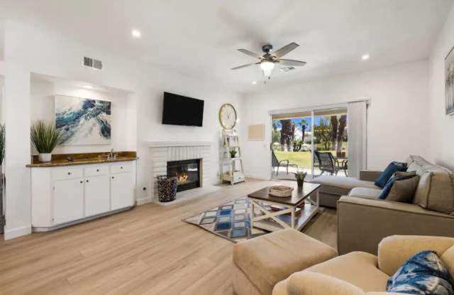 248 Vista Royale Cir W Gallery 3
