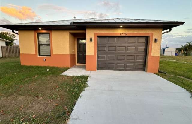 1775 Glenway Court photos photos