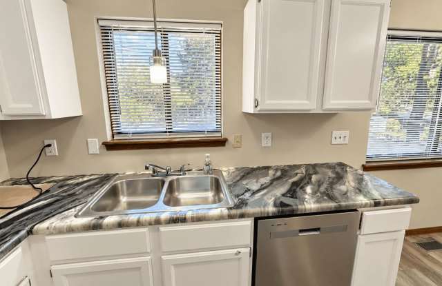 5915 Laporte Dr Gallery 3