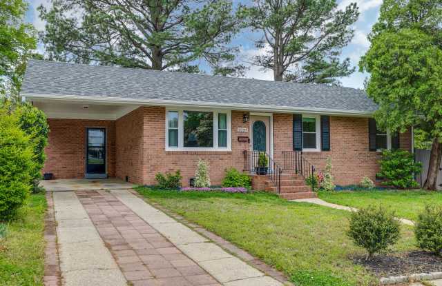 Charming 3 Bedroom Rancher Available Early January! - 3237 Condie Street, Richmond, VA 23221