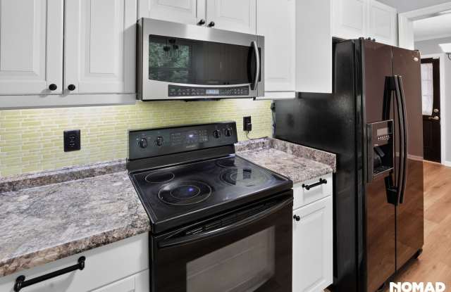 Charming 3BR House in Lexington Gallery 3